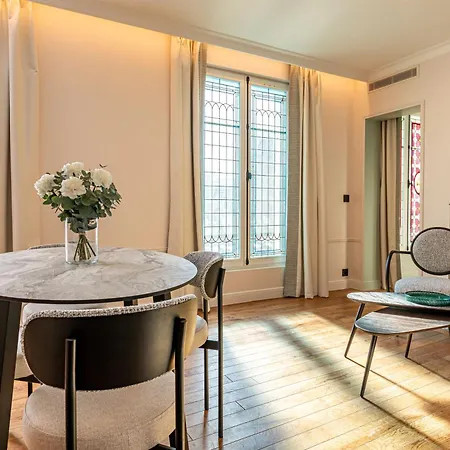 Ξενοδοχείο με διαμερίσματα Sopi By Patrick Hayat 4*